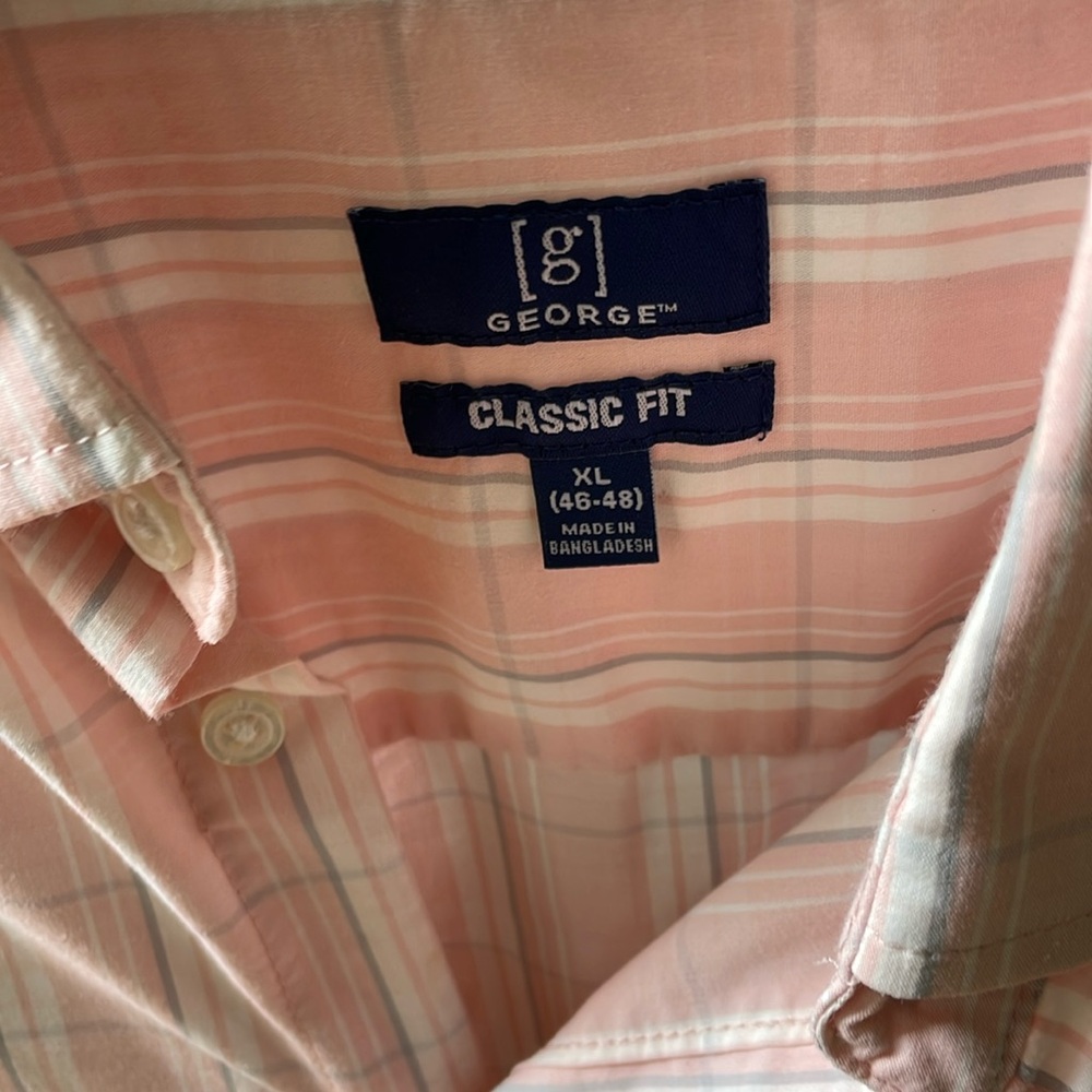 Like new mens short sleeve button down pink with plaid pattern